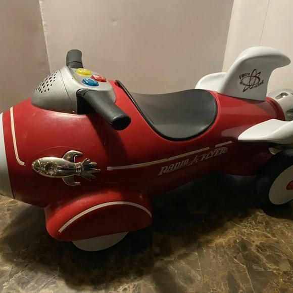 radio flyers Toys Radio Flyer Retro Rocket Ride On Kids Toy Car